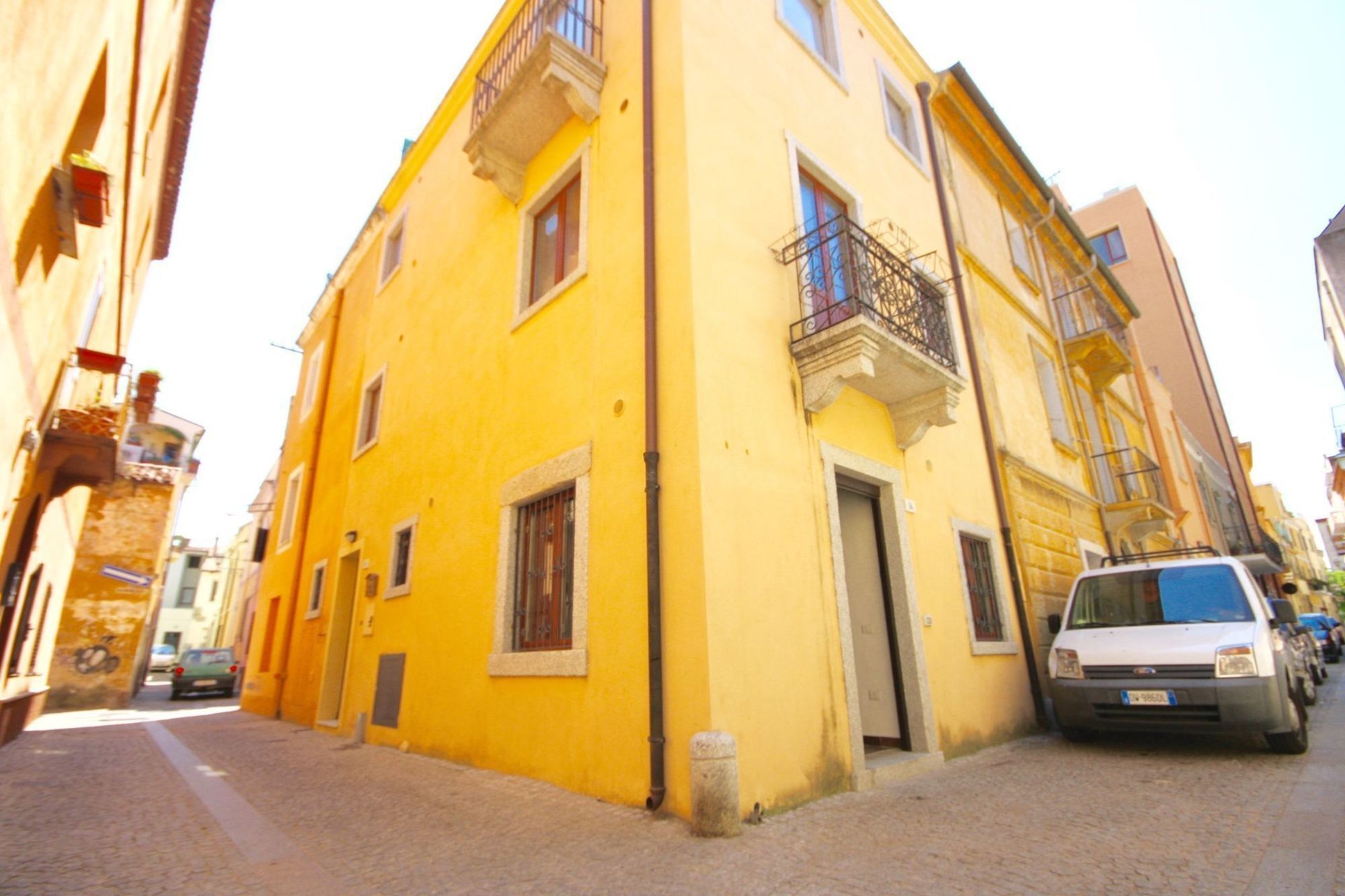Hotel Amsicora 8 Olbia Exterior foto